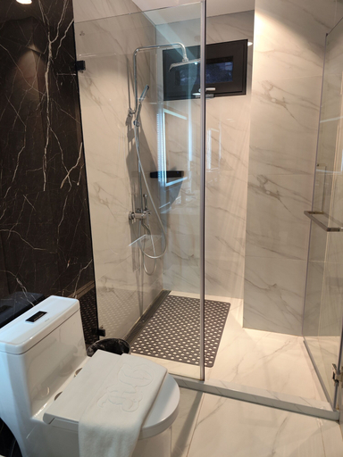 Bathroom 3, HOTEL GRANDE, Baguio City