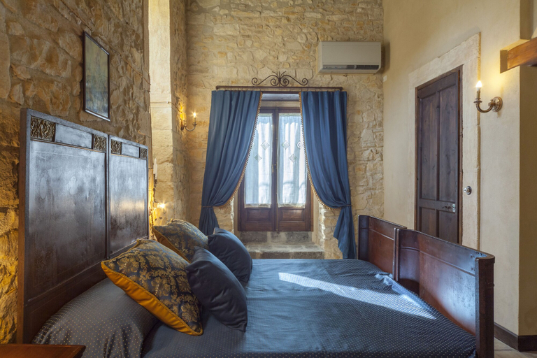 Bedroom 3, Masseria Fortificata Lo Zafferaneto, Syracuse