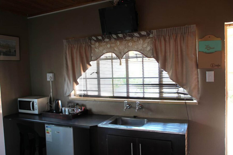 Others 5, Selati Guesthouse, West Rand