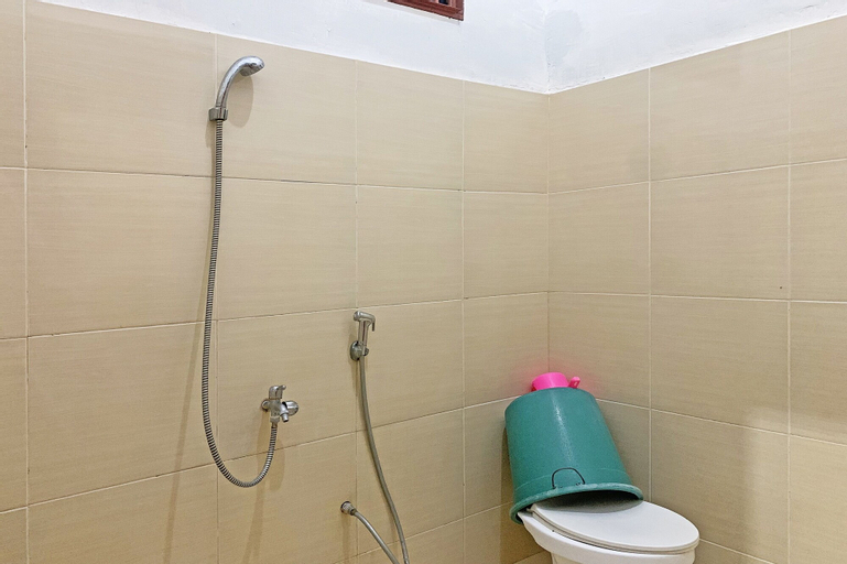 Bedroom 4, OYO 91657 Penginapan Radja Jeneponto, Jeneponto