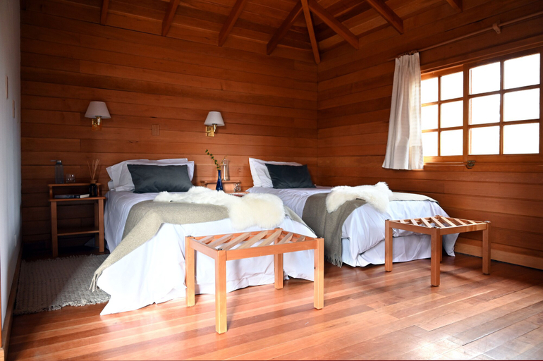 Bedroom 2, Lagos del Furioso, Rió Chico