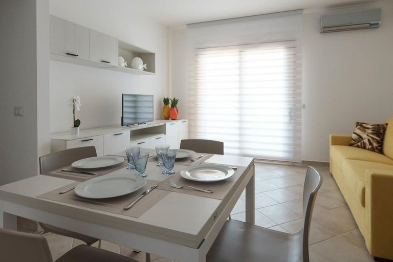 Room 5, Welcomely- Xenia Boutique House - Apt 11, Olbia-Tempio