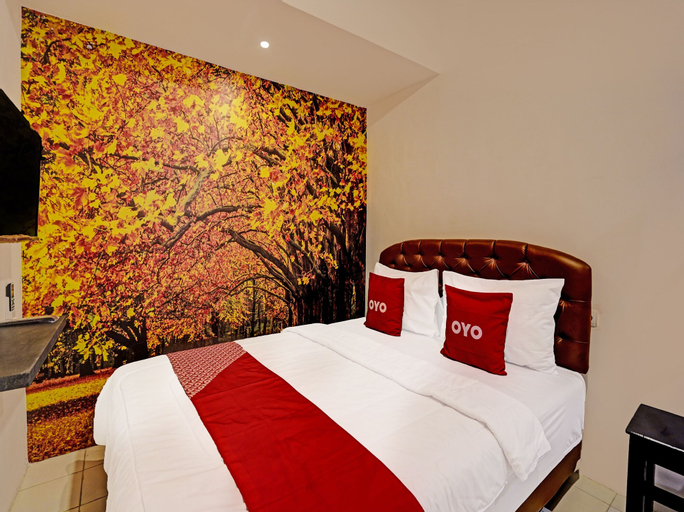 Bedroom 5, SUPER OYO 91618 Hotel Nawangwulan, Blitar