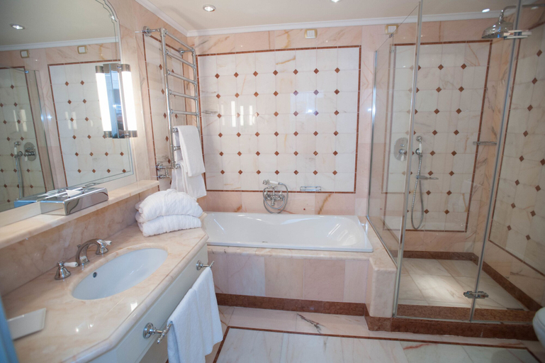 Bathroom 4, Mercure Petriolo Siena Terme Spa Hotel, Grosseto