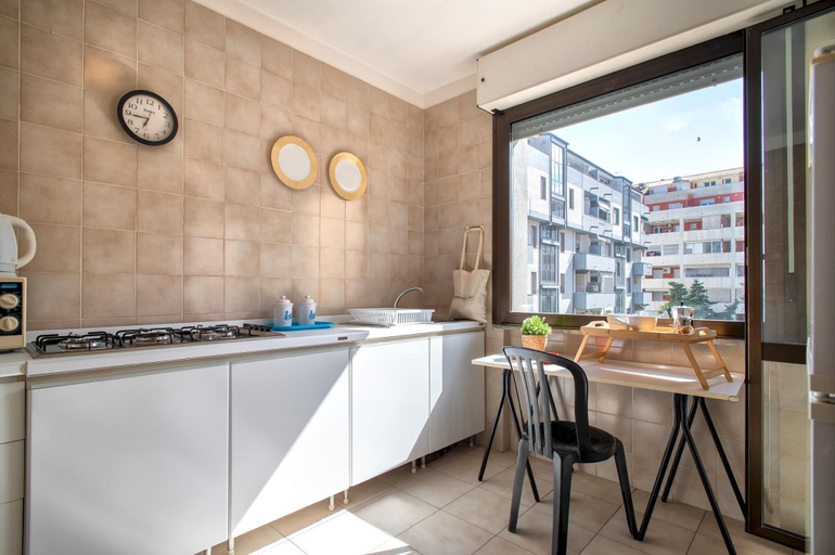 Room 5, Sardinia RE - Francesca s Flat - Free Parking, Sassari