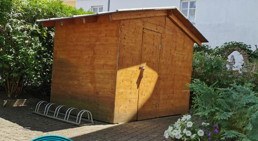 Exterior & Views 2, Gastehaus Reisinger, Straubing