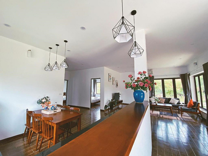 Dining Room 20