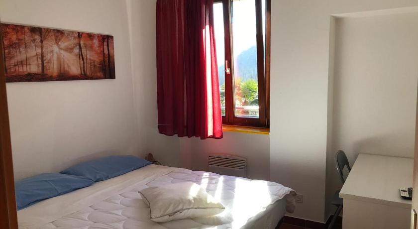 Bedroom 3, B&B RONCHI, Lugano
