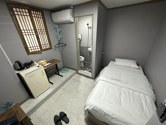 Others 5, Seoul Central Hotel, Jung