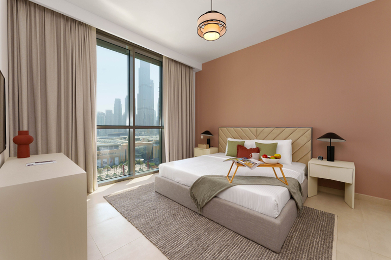 Room 2, Maison Privee - Luxury Apt with Burj Khalifa Vw & Direct Mall Access, Dubai