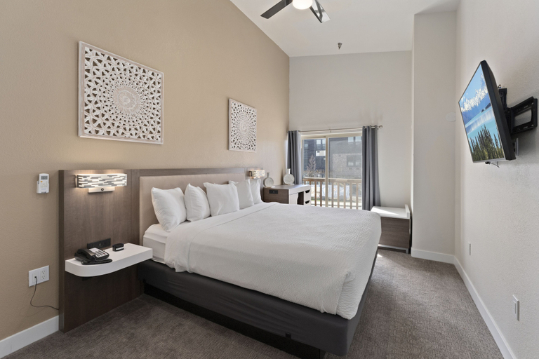 Bedroom 2, Sandpoint Hotel & Suites Downtown, Bonner