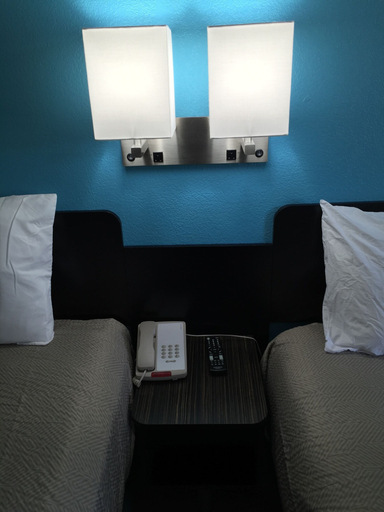 Others 4, Motel 6 Prairie Du Chien, WI, Crawford