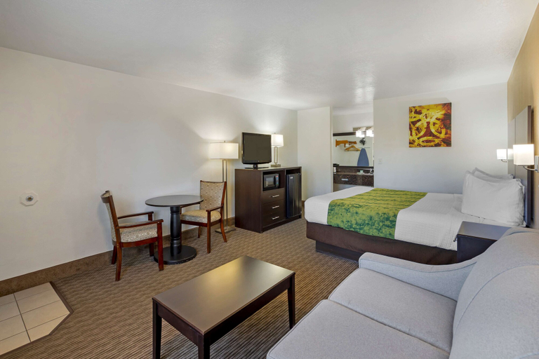 Bedroom 3, Best Western Mesquite Inn, Clark