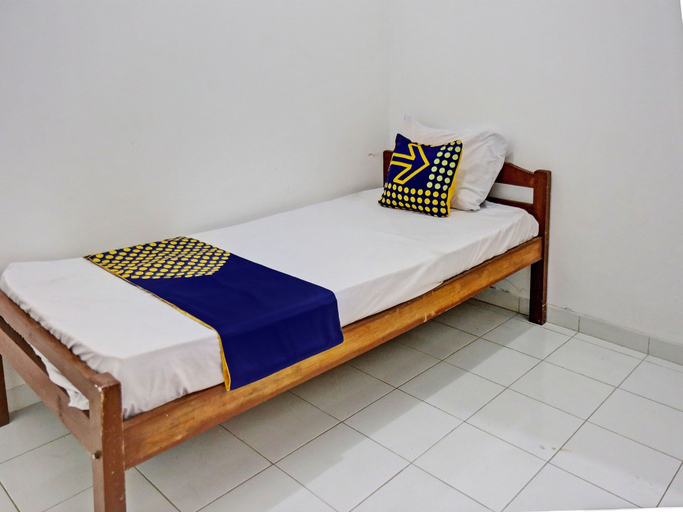 Bedroom 2, SPOT ON 92916 Batu Mas Homestay Syariah, Pasuruan