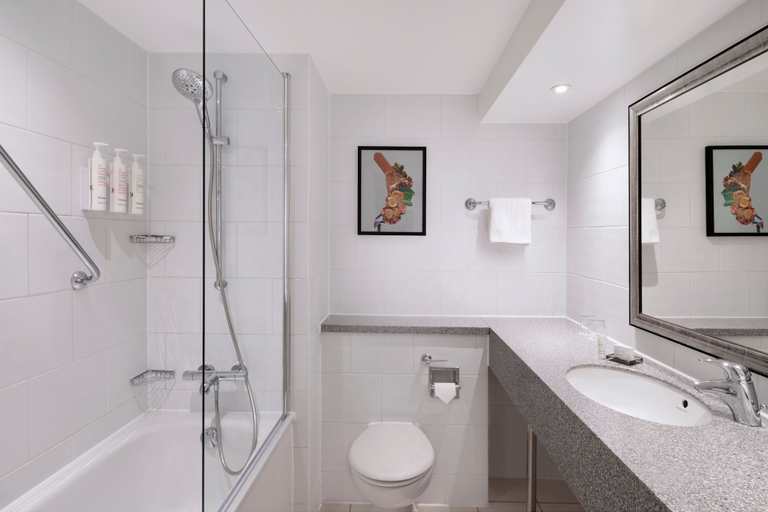 Bathroom 5, Delta Hotels by Marriott York, York