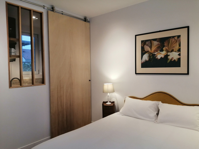 Bedroom 5, Studios confort  VILLA VOLTAIRE, Hauts-de-Seine