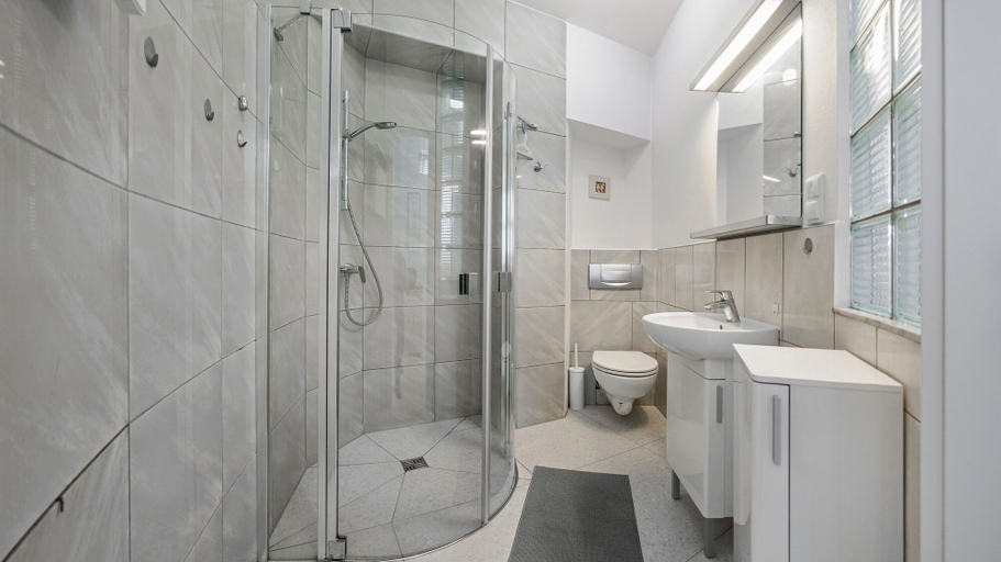 Bathroom 4, Apartamenty Sun & Snow Traugutta Plaża, Gdańsk City
