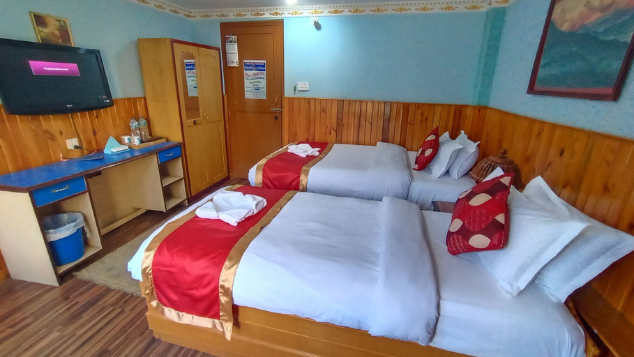 Bedroom 5, Hotel Peace Palace, Dhaualagiri