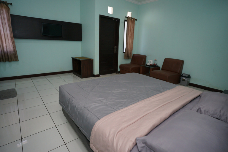 Bedroom 2, Hotel Puri Pangalengan, Bandung
