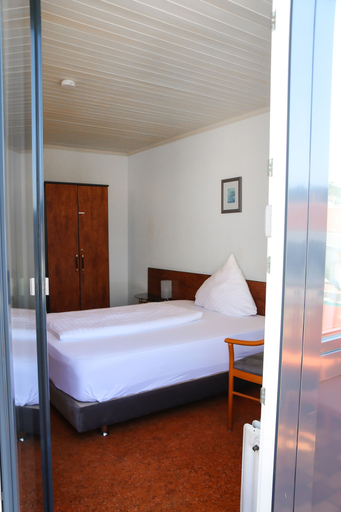 Bedroom 3, Hotel Alpha, Stuttgart