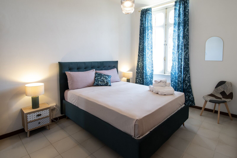 Bedroom 2, Palazzo Moresco, Roma