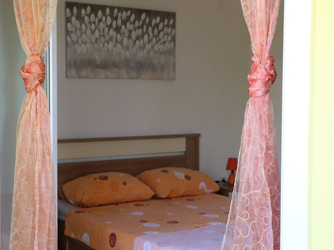 Room 5, Apartment Marina, Punat