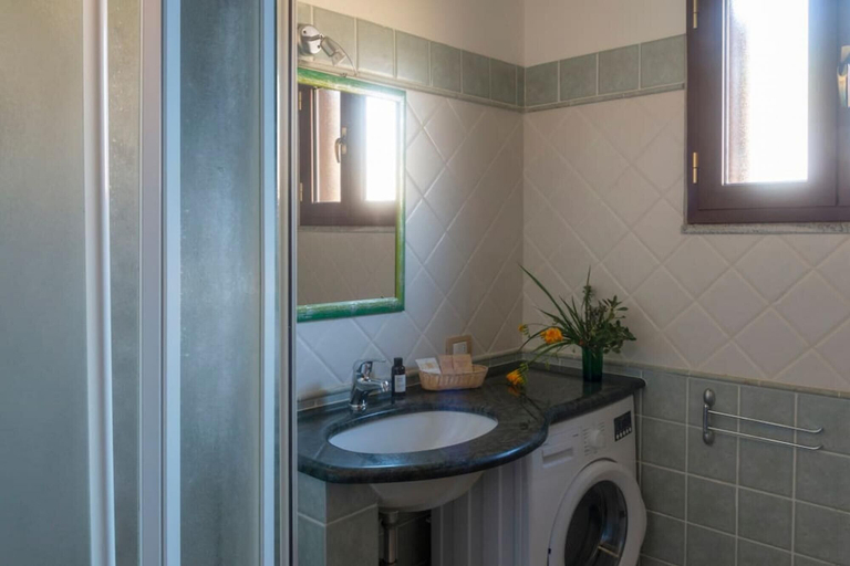 Others 2, Welcomely - Su Niberu - Il Ginepro, Ogliastra