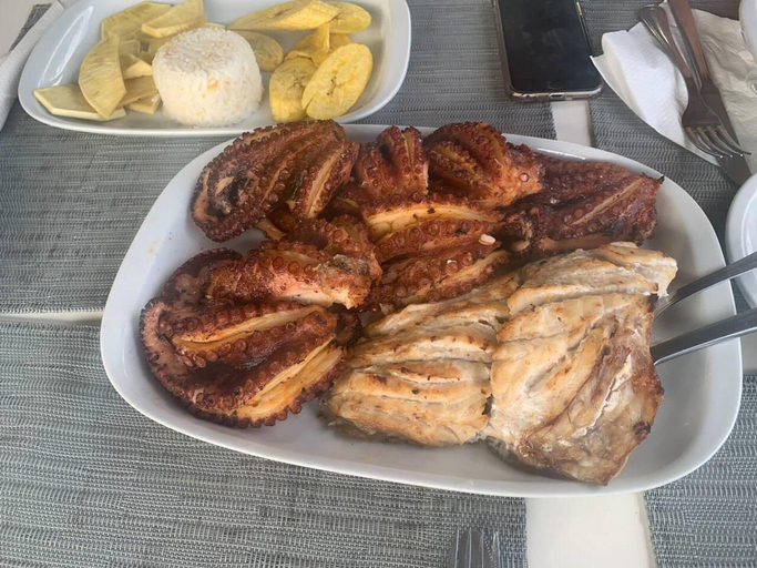 Food & Drinks 5, Pool and Beach Villa in Santana, Cantagalo