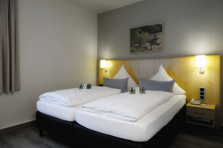 Bedroom 4, Konsum Berghotel Oberhof, Schmalkalden-Meiningen