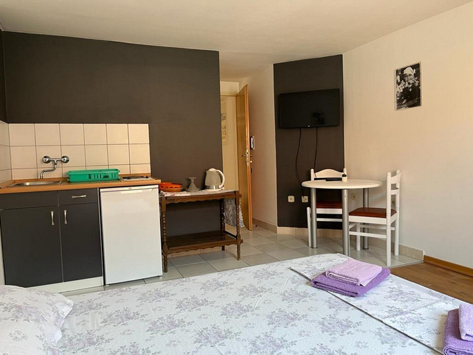 Others 4, Apartments Leut, Omiš