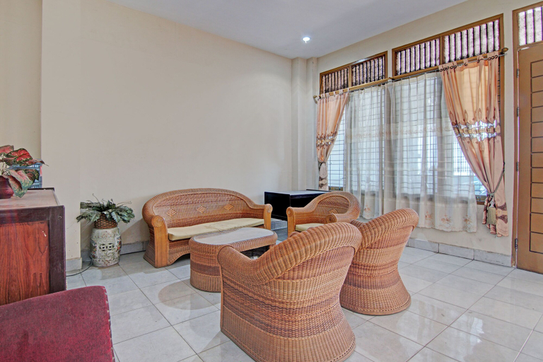 Others 1, Hotel O Lavina Guesthouse, Dumai