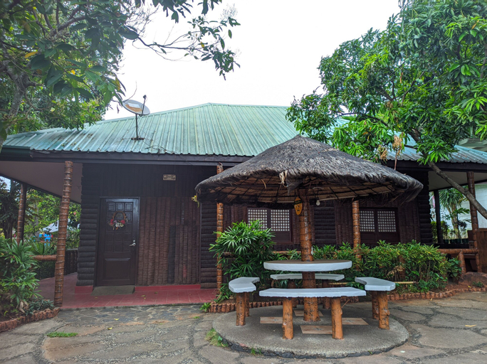 Exterior & Views 2, Loreland Farm Resort, Angono