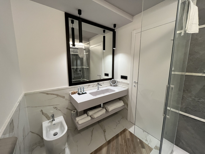 Bathroom 5, Flâneur Suites Corso, Rome