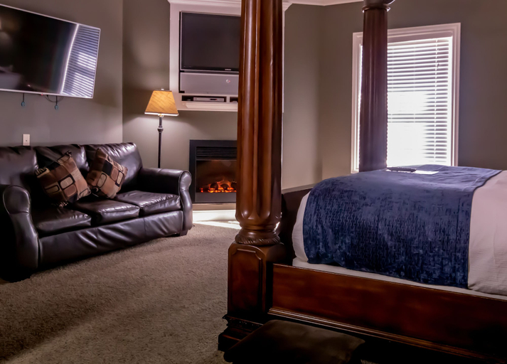 Bedroom 3, Depot Inn and Suites, Macon