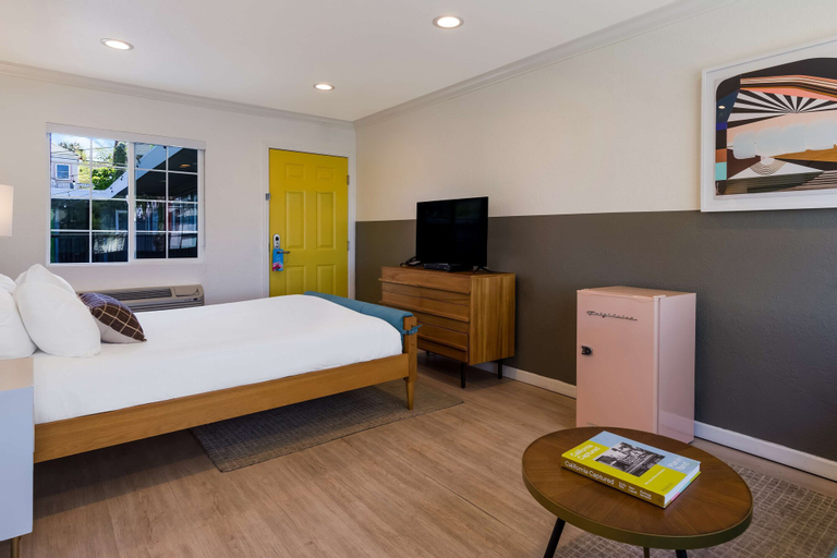 Bedroom 16