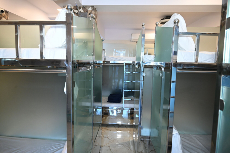 Bathroom 4, Sagar Dormitory Andheri - Nearest to Andheri Railway Station West, Mumbai Suburban