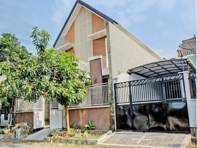 Exterior & Views 1, SPOT ON 92916 Batu Mas Homestay Syariah, Pasuruan