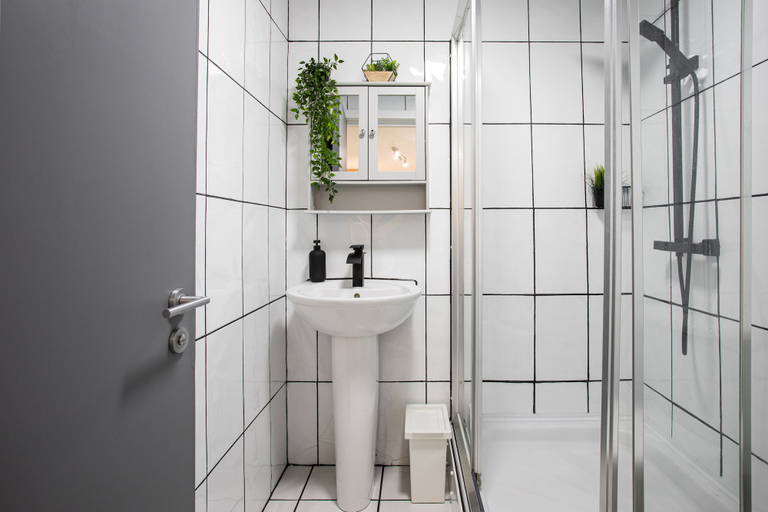 Bathroom 3, Malone Crescent Apartment, Belfast