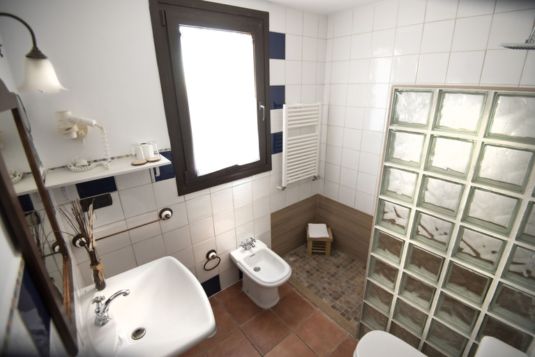 Bathroom 5, Hotel Boutique Cerro del Sol, Granada