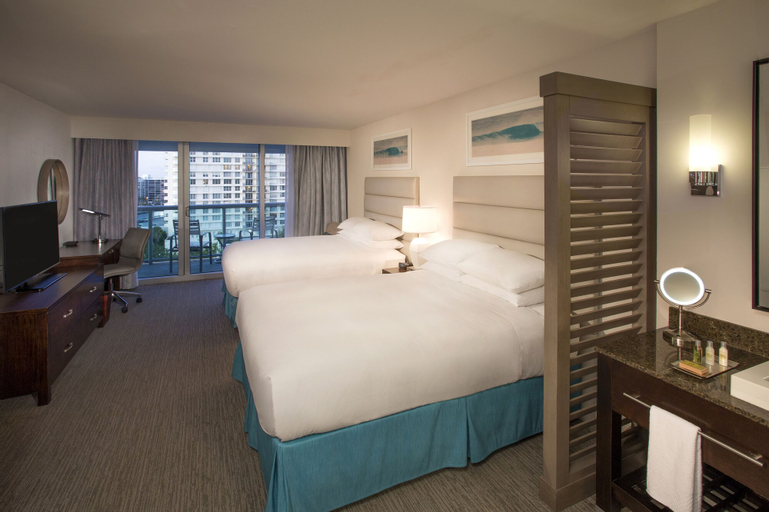 Bedroom 3, Doubletree Resort by Hilton Hollywood Beach, Broward