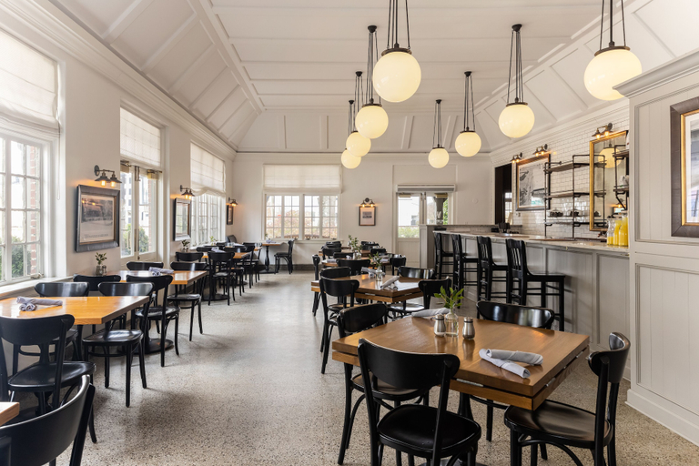 Food & Drinks 5, The Louis Hotel, Mississippi