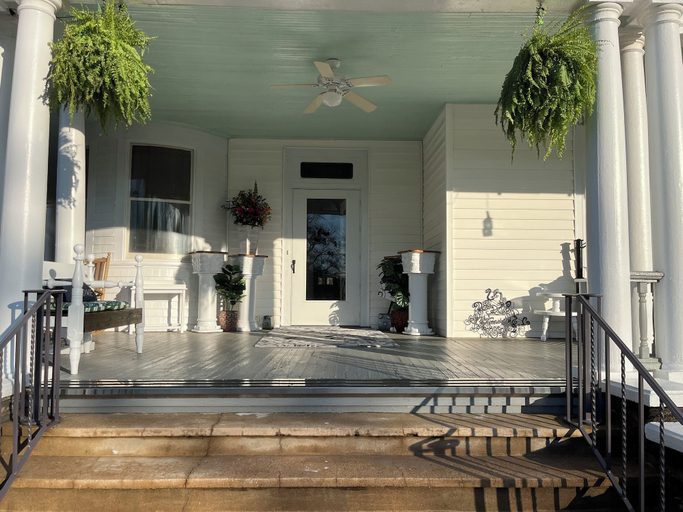 Exterior & Views 2, Enloe House, Randolph
