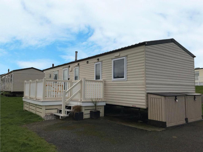 Exterior & Views, Newquay - Caravan - Sleeps 8 - Parking - Seaside, Cornwall