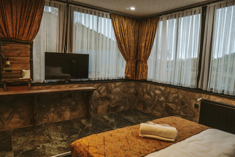 Bedroom 5, Mcora Tatil Koyu, Pazar