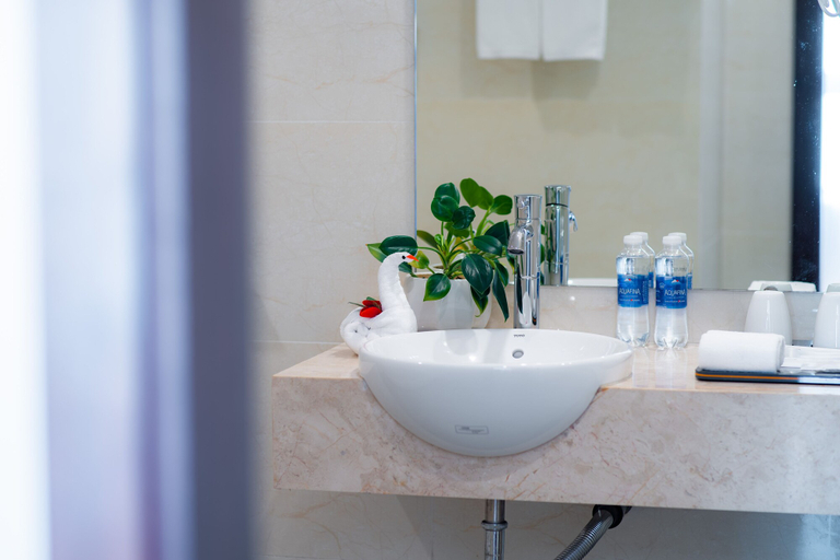 Bathroom 4, Ha Long New Century Hotel, Hạ Long