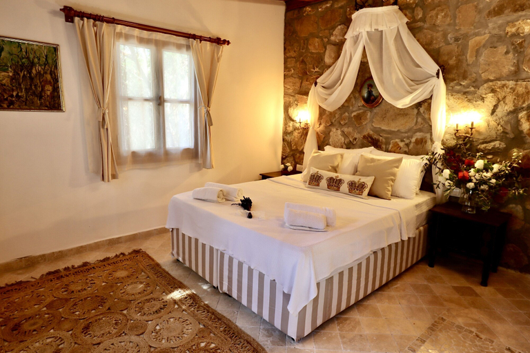 Bedroom 4, Kemerbag 29 - Adults Only, Bozcaada