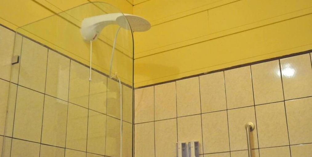Bathroom, Hospedaje Amanecer, Turrialba