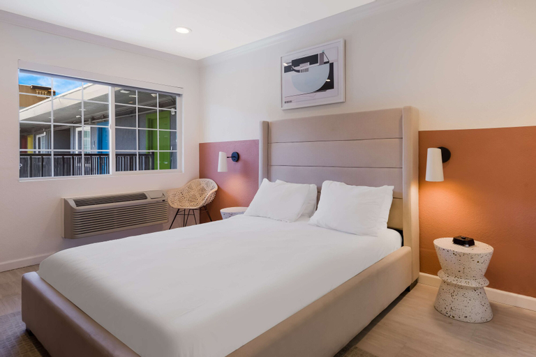 Bedroom 17