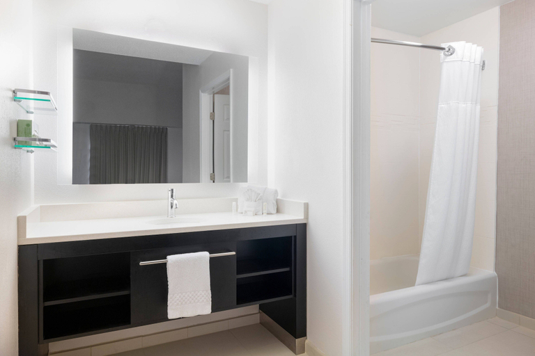 Bathroom 3, Residence Inn By Marriott Williamsburg, Williamsburg