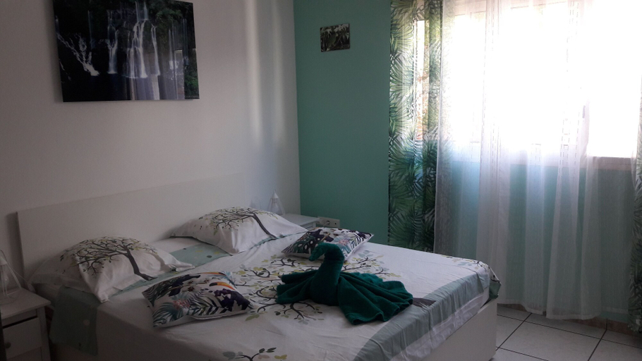 Bedroom 4, Le domaine des Doudous, Saint-Pierre